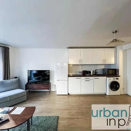 Apartment Urban Flat 194 - Spacious 3 Bedroom Montmartre